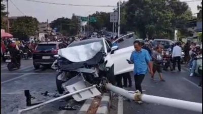 Kecelakaan Beruntun di Puri Kembangan Renggut Nyawa 1 Keluarga, 3 Mobil dan 1 Motor Terlibat